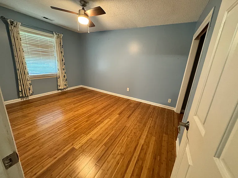 893 Henrico Ct — Photo 25