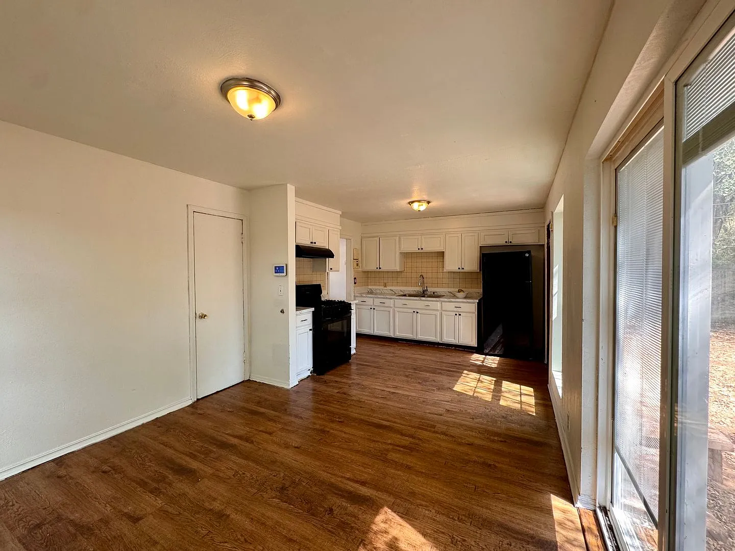 1302 SE 40th Street — Photo 3