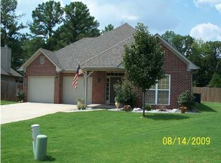 107 Lakeside Cir, Pelham, AL 35124