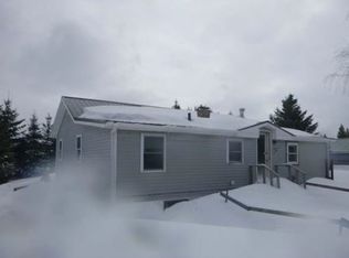 19 Caron St, Presque Isle, ME 04769
