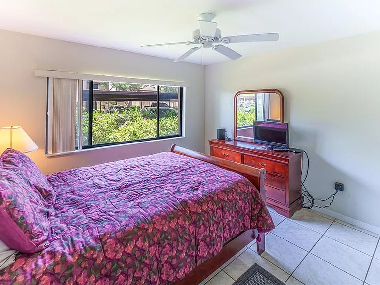 5685 Ashton Lake Dr — Photo 9