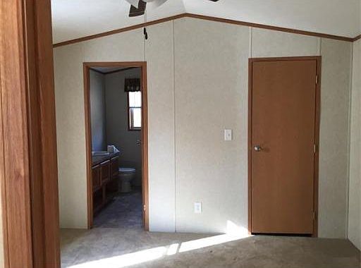 3rd image of 42 Patriot Cir