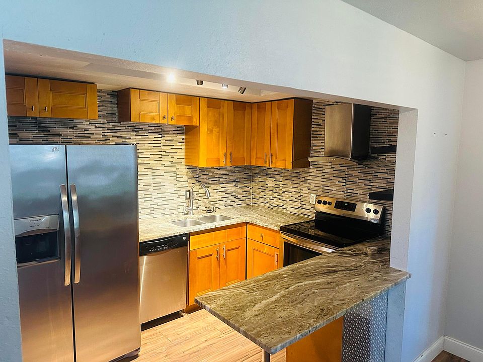 1st image of 539 Shady Pine Way #A1