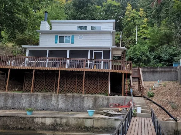 891 Lucy Rd, Lake Ozark, MO 65049