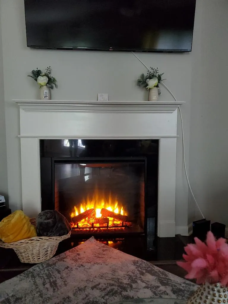 3 bed, 1339 sqft, $2,050 — Photo 3
