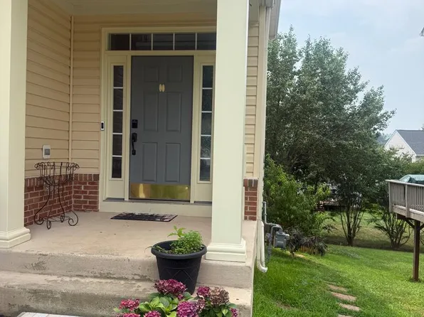 121 King Edward Ct, Culpeper, VA 22701