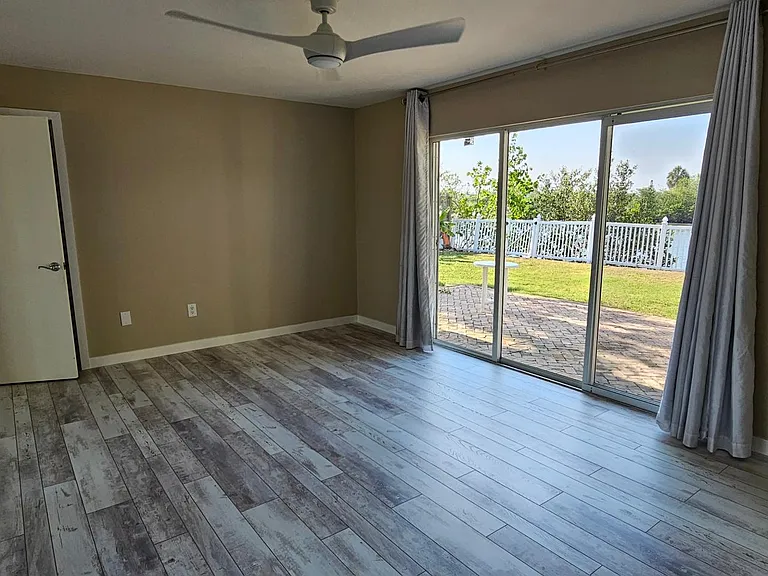 OLD photo! Recently remodeled. Fully updates Kitchen/Bath and furniture