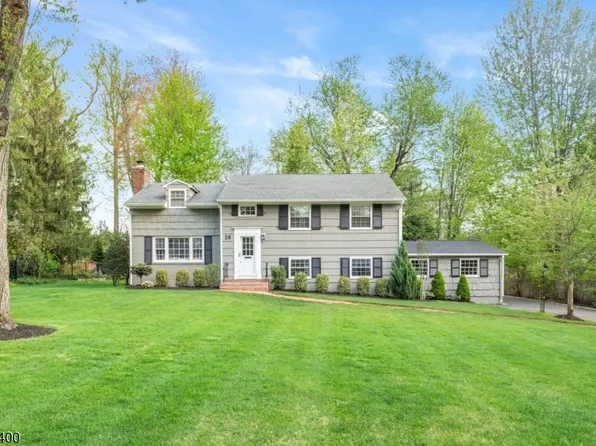 28 Spring Ridge Dr, Berkeley Heights Twp., NJ 07922