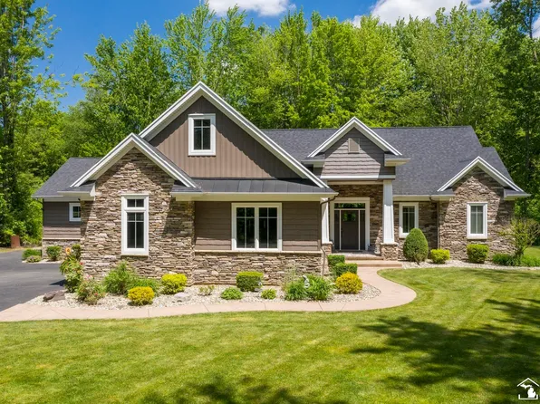 2436 W Sterns Rd, Temperance, MI 48182