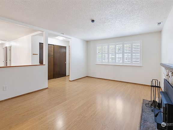 4th image of 5409 Bristonwood Drive W