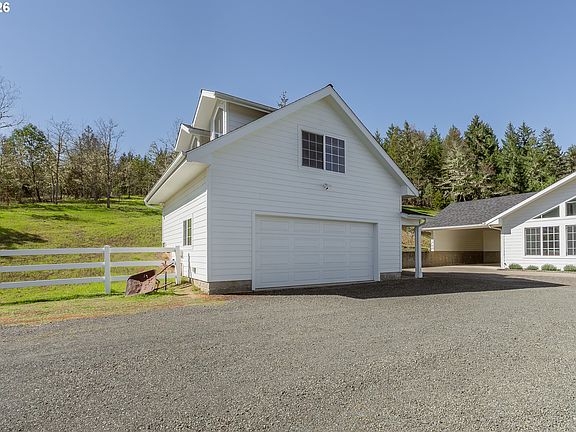 5th image of 3849 Cole Rd