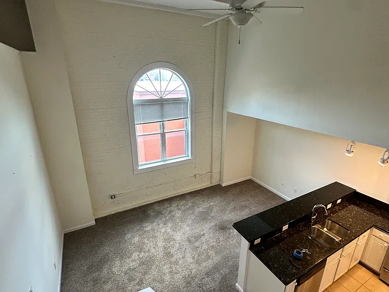 221 Glen St. — Photo 13