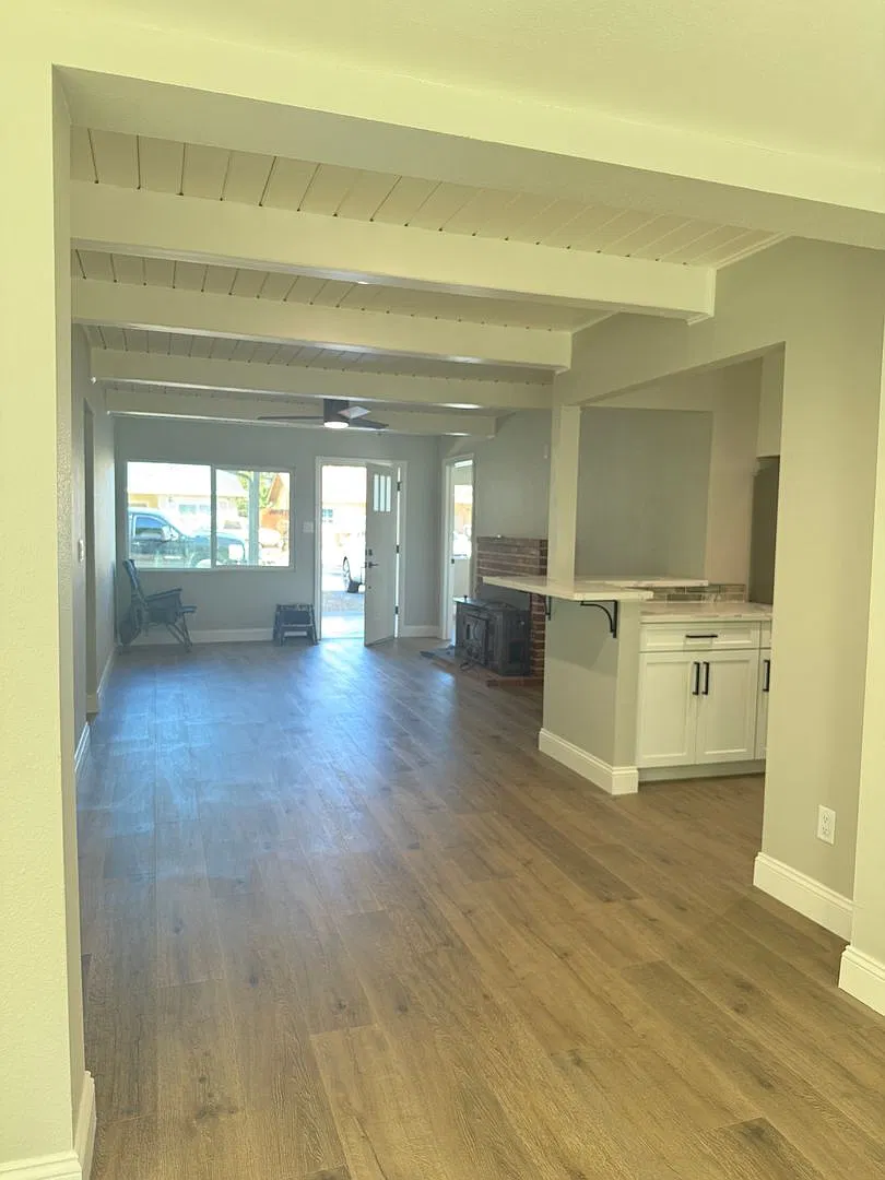 419 Bell Ave, Fairfield CA 94533 Beautifully Remodeled 4 Bedroom, 2 Bathroom Home for Rent! — Photo 2