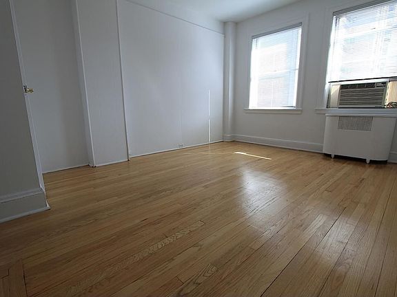2nd image of 150 E 39th St APT 1702