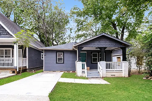 1097 Smith St SW Photo 1
