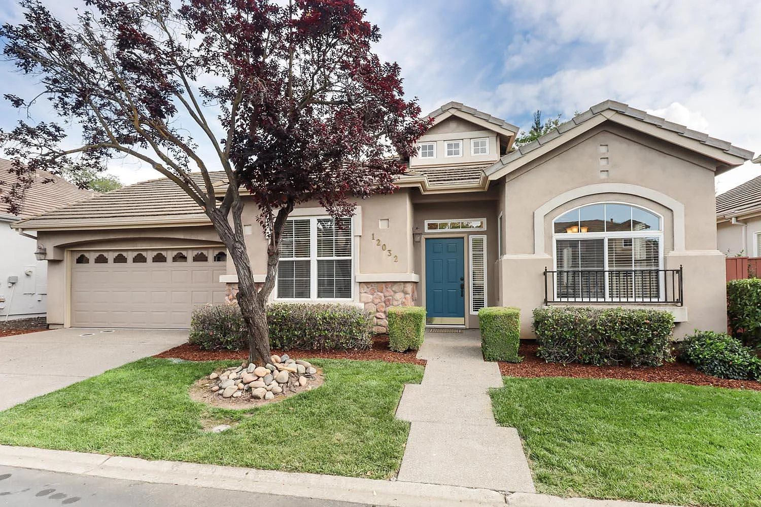 12032 Gold Pointe Ln photo 1
