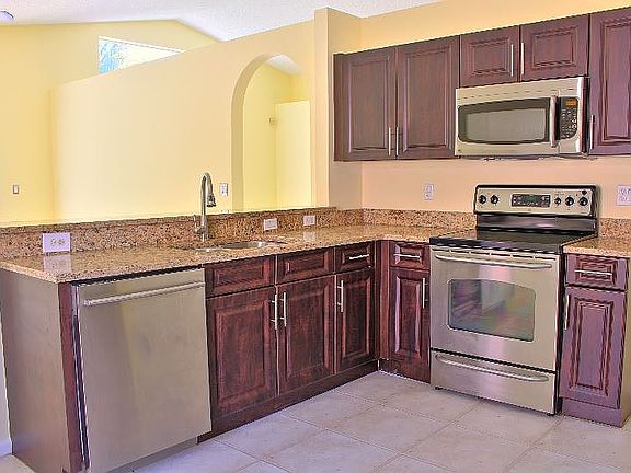 2nd image of 8244 White Rock Cir