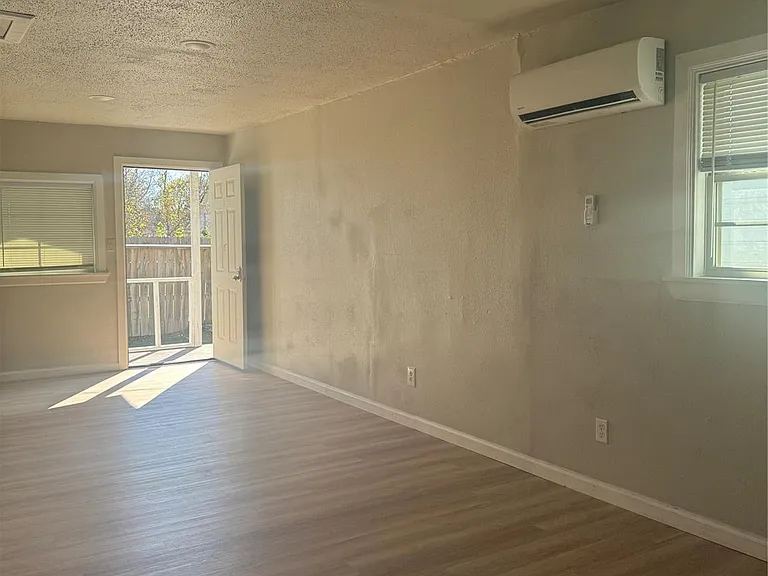 8510 Safeguard St #3 — Photo 12