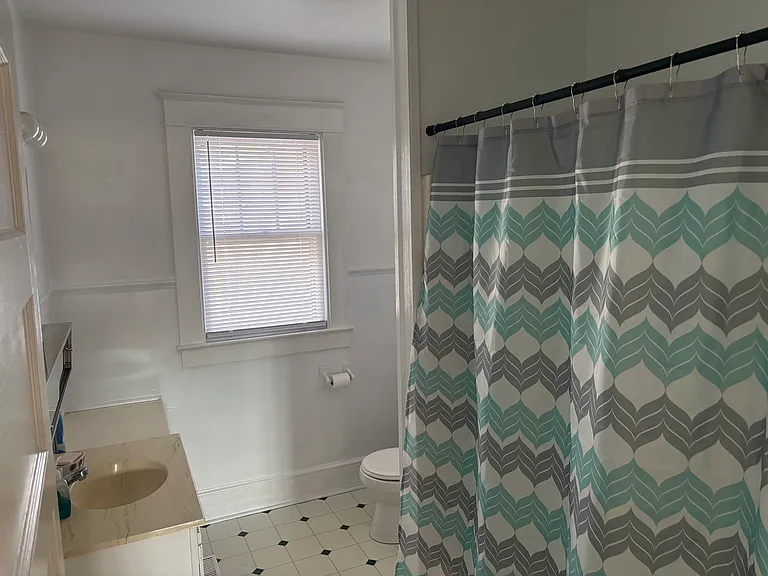 16633 Kings Hwy — Photo 9
