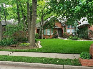 300 Hanover Dr, Edmond, OK 73034