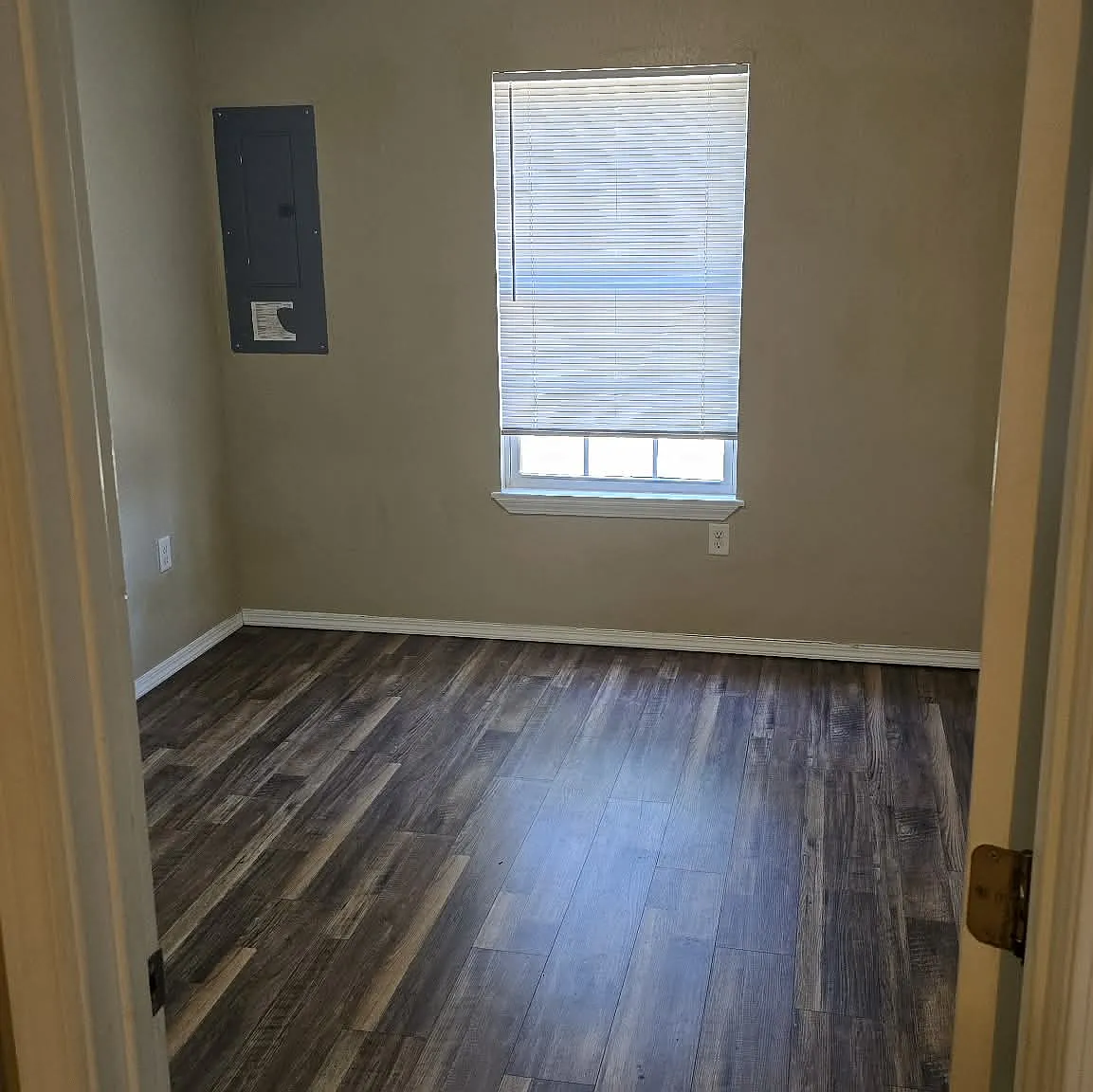 3 bed, 1164 sqft, $1,150 — Photo 3