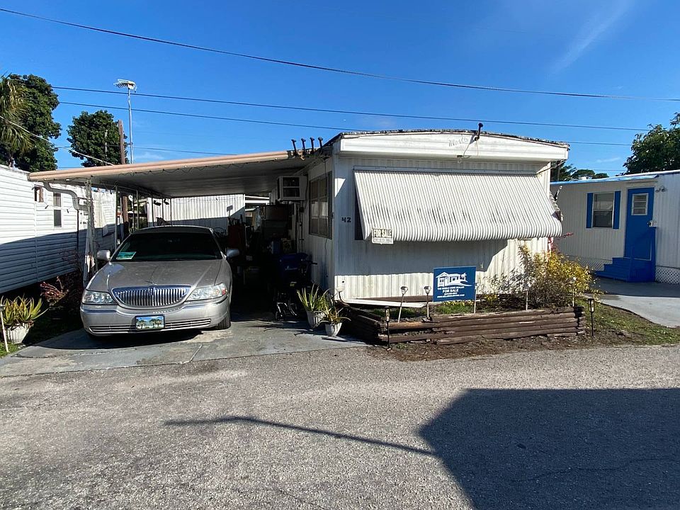 2nd image of 42 2nd St S