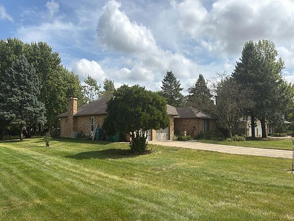 3rd image of 24921 W Mary Ln