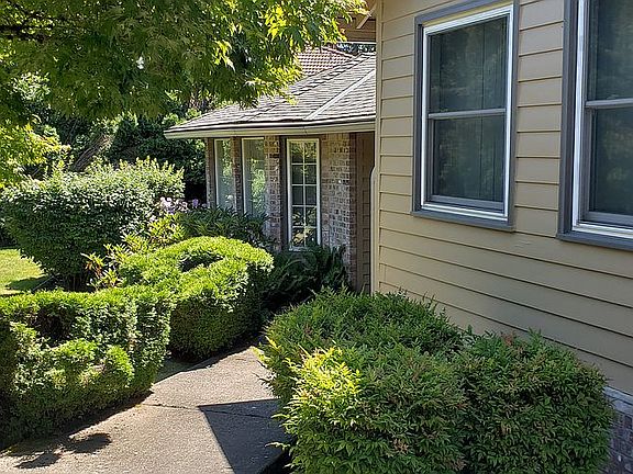 2nd image of 1113 NW 79th Cir