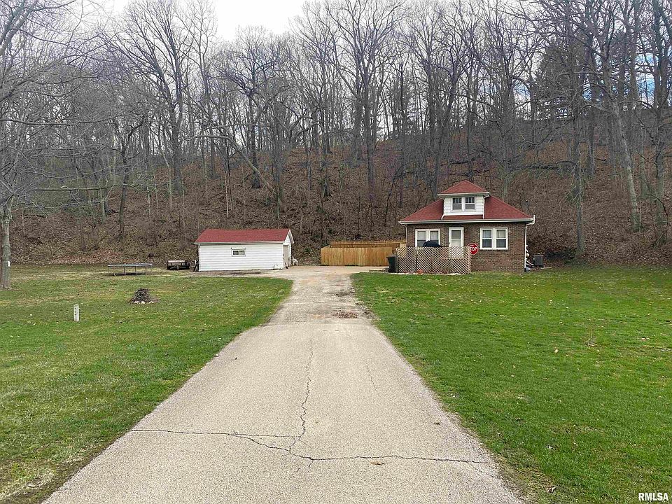 1615 Meadow Ave, East Peoria, IL 61611 Zillow