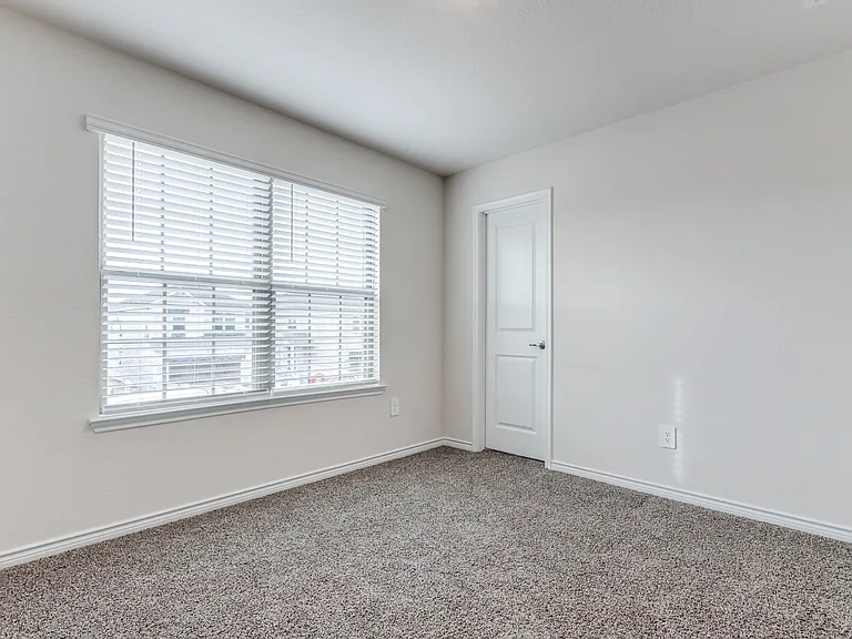 240 Kistler Dr — Photo 12