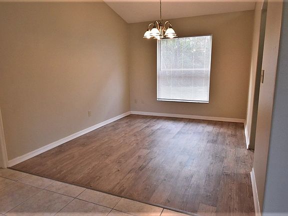 4th image of 13812 Forestside Ct