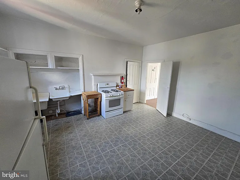 722 S 5th St — Photo 5