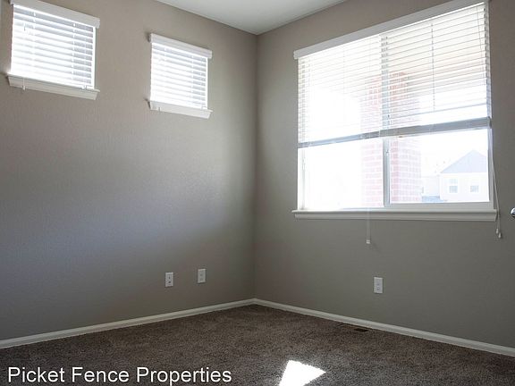3rd image of 2260 Stonefish Dr