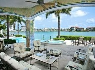 325 Windward Way, Naples, FL 34103