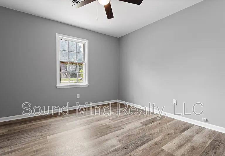 2600 Mallard Ct — Photo 8