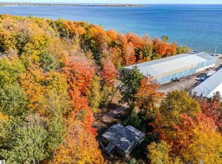 10835 N Shore Dr, Northport, MI 49670