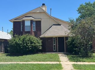 2128 Meench Dr, Moore, OK 73170