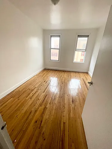25 Beaver St #3L Photo 1