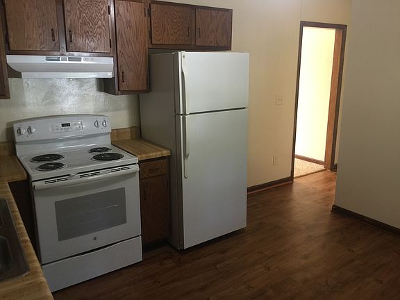 4th image of 738 E Northfield Blvd APT B