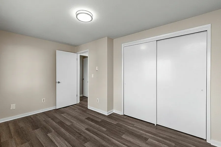 Building Photo - 3618 Lombard Ave #202