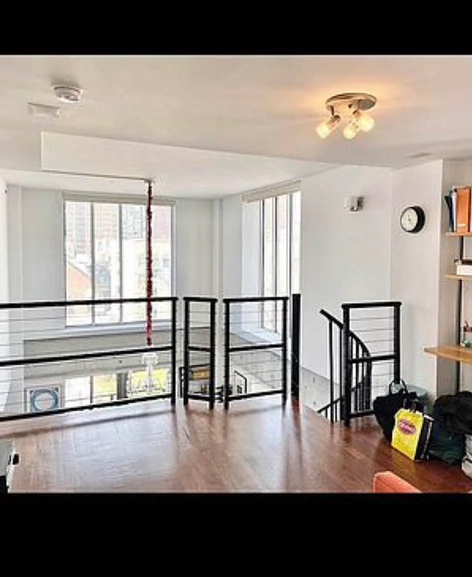 19 Clinton Street — Photo 1