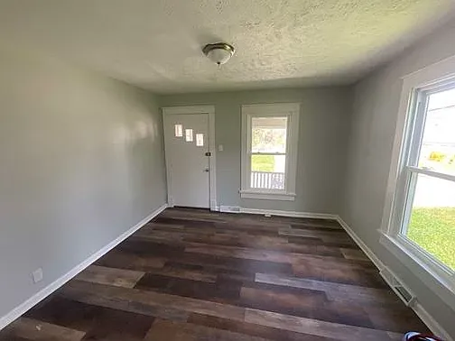 51 & 53 Glessner Av - Mansfield - Duplex — Photo 2