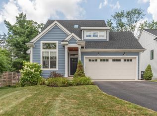 1005 Newport Rd, Ann Arbor, MI 48103