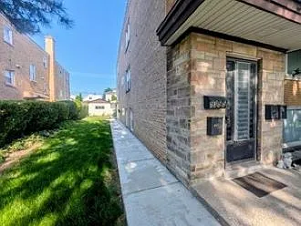 5535 N Central Ave — Photo 2