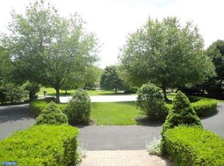 12 Allyssa Cir, Malvern, PA 19355