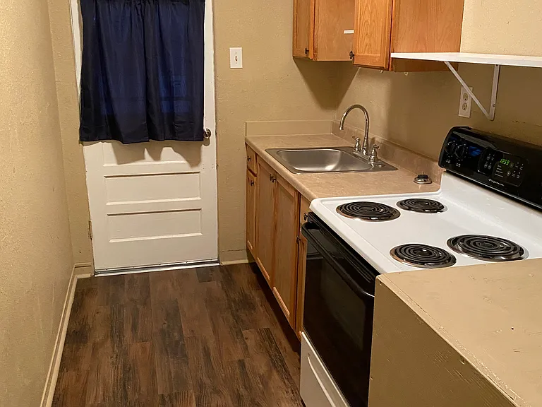 111 W Lucero Ave #3 — Photo 7