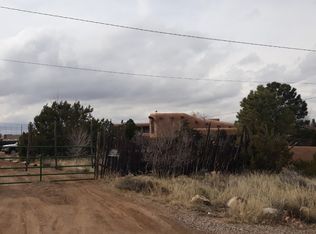 2092 Medrano Ln, Santa Fe, NM 87505