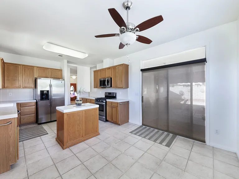 9802 Bourbon Rose Ct — Photo 23