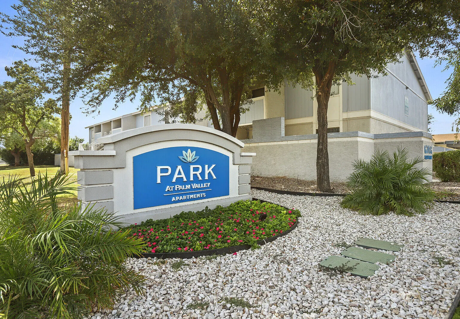 Park at Palm Valley — Photo 1