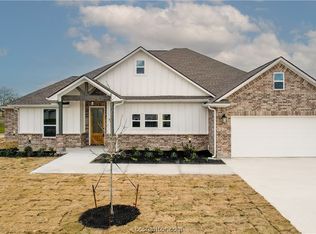 10443 Whiskey River Rd, Bryan, TX 77808